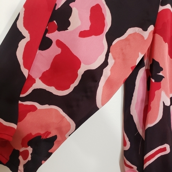 Outback Red Floral Pink Red Black Blouse - Picture 4 of 11